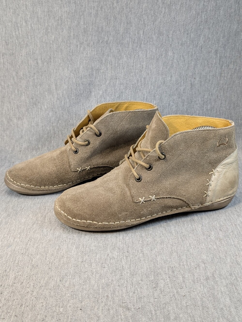 Ariat Moc Toe Suede Moccasin Chukka Boots Women's 8B Tan
